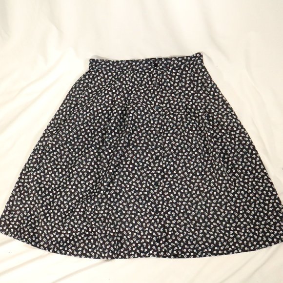 KATHIE LEE Black and White Floral Print A-Line Skirt Sz 10 - Picture 5 of 8